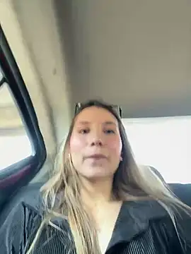 SophieRaily  online show from February 2025 05:20:02 PM