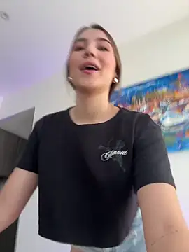 SophieRaily  online show from February 2025 06:47:02 PM