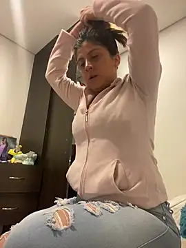 girl anni online show from February 2025 05:11:02 PM