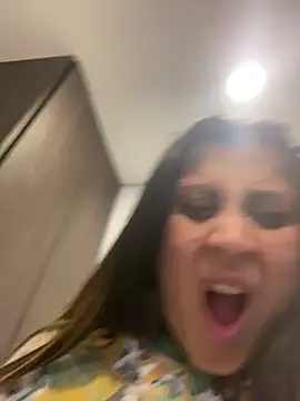 girl anni online show from March 2025 11:27:01 PM
