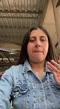 girl anni online show from March 2025 09:05:02 PM