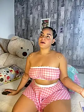 Violetrousse online show from November 2025 01:21:02 PM