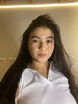 Snapshot of Blancanievess chatting on March 2026 02:27:02 AM Blancanievess online show from March 2026 02:27:02 AM