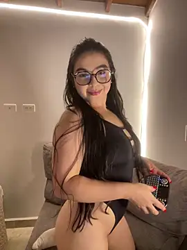 Snapshot of Blancanievess chatting on March 2026 01:20:01 AM Blancanievess online show from March 2026 01:20:01 AM