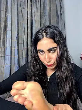 Snapshot of Meryem_Queen chatting on March 2026 09:18:02 PM Meryem Queen online show from March 2026 09:18:02 PM