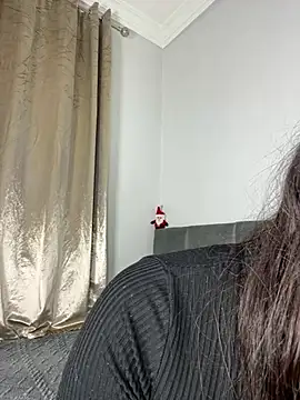 Snapshot of Meryem_Queen chatting on March 2026 11:15:01 PM Meryem Queen online show from March 2026 11:15:01 PM