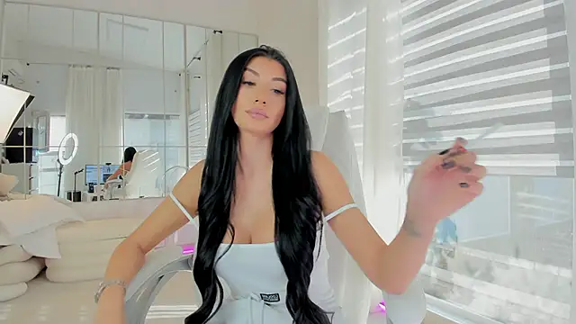 Snapshot of missdiamond_ chatting on October 2025 08:05:02 AM missdiamond online show from October 2025 08:05:02 AM