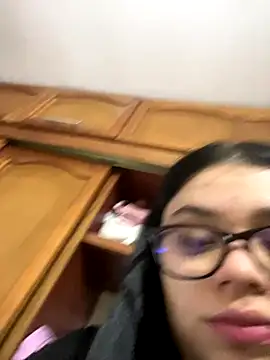 alissonfernandez  online show from December 2025 11:30:02 AM