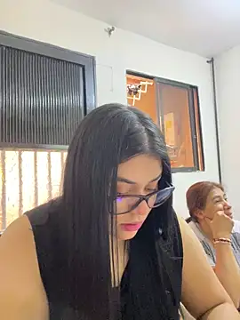 Snapshot of alissonfernandez_ chatting on June 2026 07:29:01 PM alissonfernandez online show from June 2026 07:29:01 PM