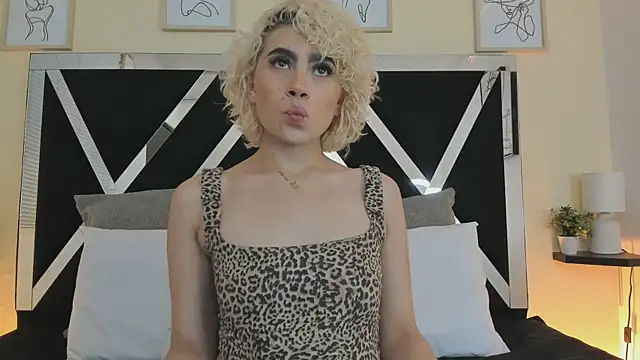 Snapshot of marian_pinzon chatting on September 2025 02:33:02 AM marian pinzon online show from September 2025 02:33:02 AM