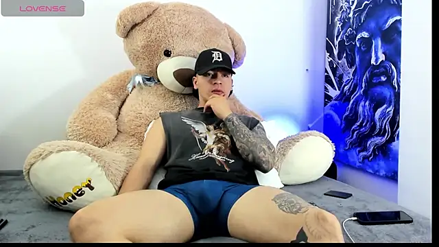 boyc022  online show from January 2026 02:17:02 AM