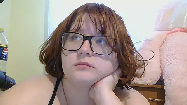 Snapshot of SoNayNachka chatting on December 2024 11:49:01 AM SoNayNachka online show from December 2024 11:49:01 AM