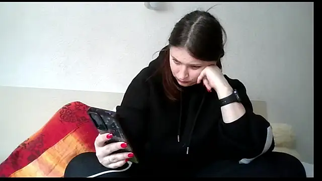 kila lo online show from February 2025 02:35:02 PM