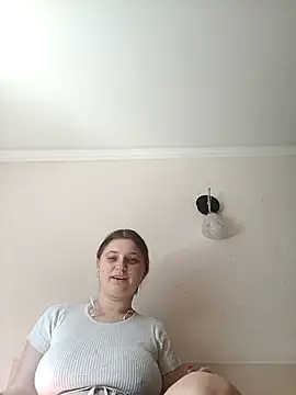 kila lo online show from February 2025 11:11:01 AM