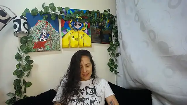 Snapshot of Leyla_Horny_Bg chatting on April 2026 11:39:02 PM Leyla Horny Bg online show from April 2026 11:39:02 PM