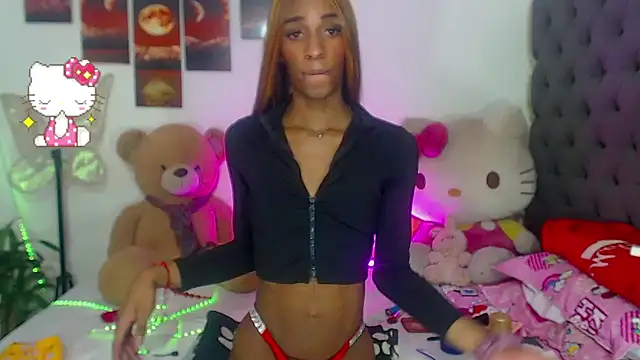 Snapshot of lucianadolll chatting on March 2026 06:20:01 AM lucianadolll online show from March 2026 06:20:01 AM