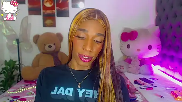 Snapshot of lucianadolll chatting on March 2026 10:59:01 PM lucianadolll online show from March 2026 10:59:01 PM