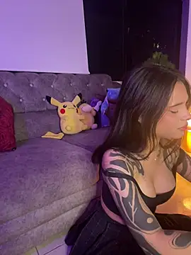 Snapshot of alessia_iris19 chatting on January 2025 03:00:02 AM alessia iris19 online show from January 2025 03:00:02 AM