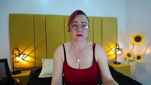 Lupiita223 online show from September 2025 01:21:01 PM