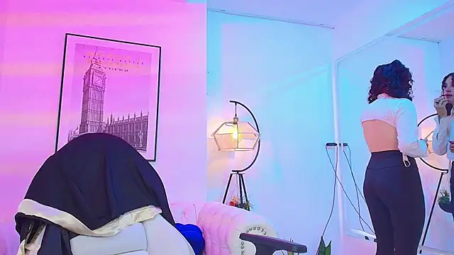 Snapshot of Theia_moon chatting on December 2024 01:06:02 PM Theia moon online show from December 2024 01:06:02 PM