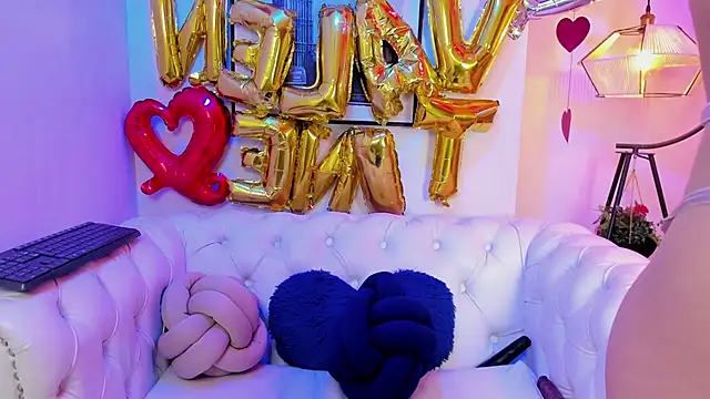 Snapshot of Theia_moon chatting on February 2025 03:26:01 PM Theia moon online show from February 2025 03:26:01 PM