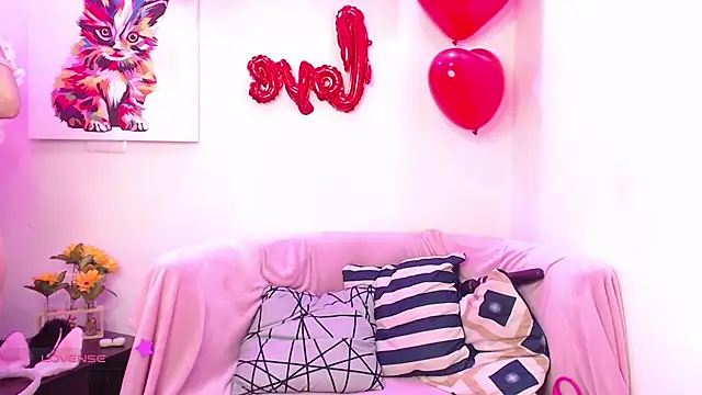 Snapshot of Theia_moon chatting on February 2025 10:21:01 AM Theia moon online show from February 2025 10:21:01 AM