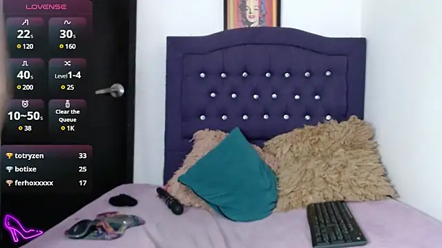 MARYQUANT online show from February 2025 06:45:02 AM