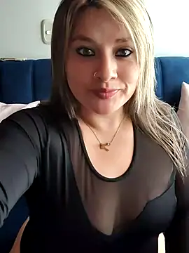 Snapshot of Neve_Collins chatting on July 2026 02:38:02 PM Neve Collins online show from July 2026 02:38:02 PM