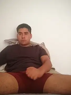 estudiante69 online show from December 2024 03:13:02 PM