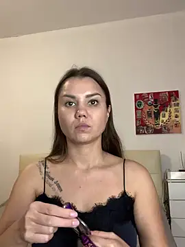 Snapshot of MiraMiss chatting on September 2025 07:10:02 AM MiraMiss online show from September 2025 07:10:02 AM