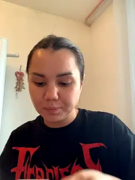 Snapshot of MiraMiss chatting on October 2025 05:52:02 AM MiraMiss online show from October 2025 05:52:02 AM