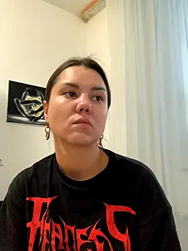 Snapshot of MiraMiss chatting on November 2025 06:28:01 AM MiraMiss online show from November 2025 06:28:01 AM