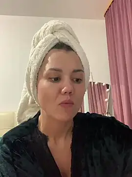 MiraMiss online show from July 2026 07:20:02 PM