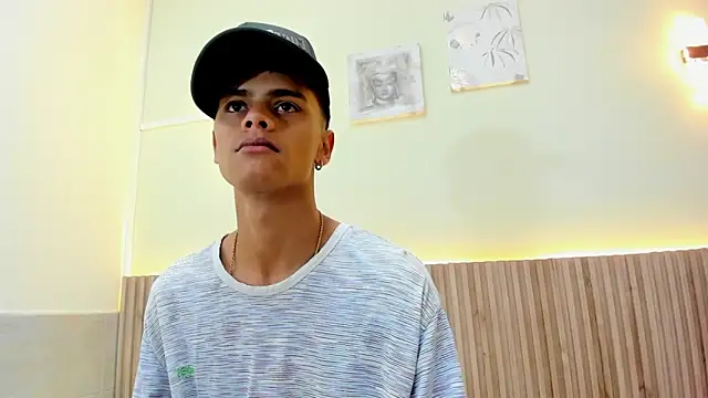 Snapshot of Billy_zander chatting on December 2024 02:41:02 PM Billy zander online show from December 2024 02:41:02 PM