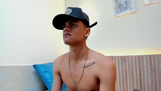 Snapshot of Billy_zander chatting on December 2024 01:11:02 PM Billy zander online show from December 2024 01:11:02 PM