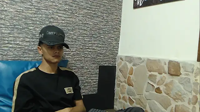 Snapshot of Billy_zander chatting on January 2025 12:45:02 PM Billy zander online show from January 2025 12:45:02 PM