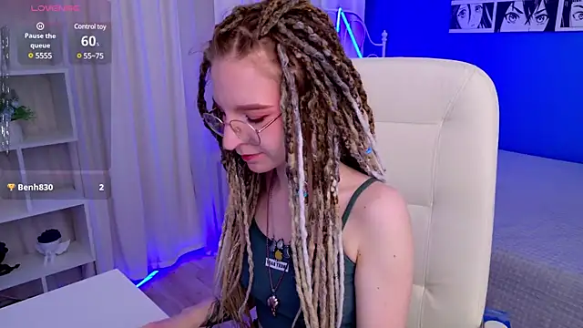 VioletShine online show from January 2025 10:01:01 AM