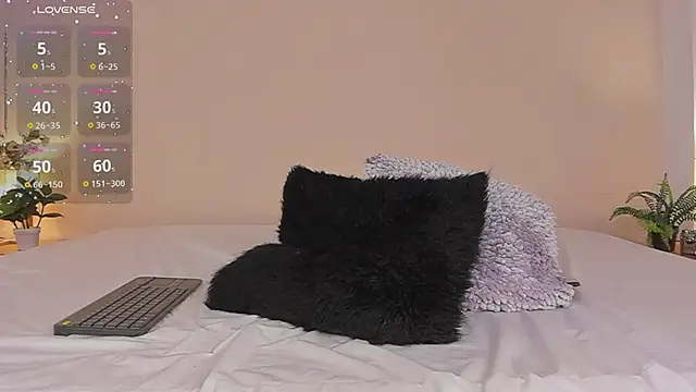 Snapshot of Jonness_Isa_ chatting on February 2025 03:26:01 PM Jonness Isa online show from February 2025 03:26:01 PM