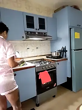 Snapshot of Alison_fitness chatting on November 2025 11:11:01 AM Alison fitness online show from November 2025 11:11:01 AM