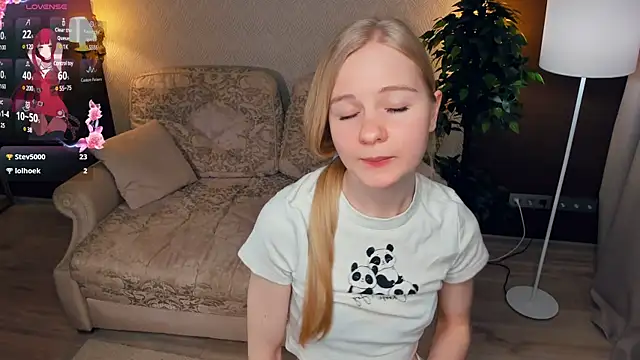 Snapshot of OdelinaFicken chatting on March 2025 08:20:02 AM OdelinaFicken online show from March 2025 08:20:02 AM