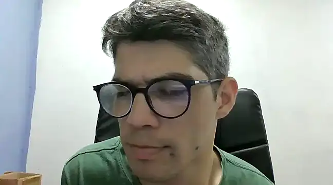 Snapshot of DiGabriel chatting on December 2024 06:08:02 AM DiGabriel online show from December 2024 06:08:02 AM