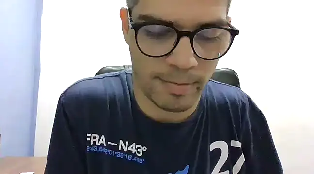 Snapshot of DiGabriel chatting on February 2025 05:19:02 AM DiGabriel online show from February 2025 05:19:02 AM