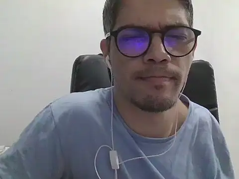 Snapshot of DiGabriel chatting on September 2025 04:58:02 AM DiGabriel online show from September 2025 04:58:02 AM