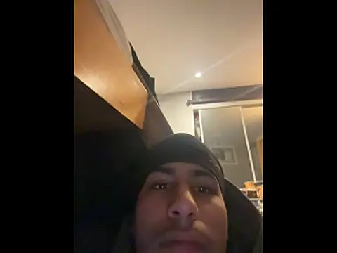 Snapshot of johnycash21 chatting on March 2026 08:43:01 AM johnycash21 online show from March 2026 08:43:01 AM