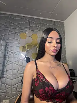 Tiffanny online show from March 2025 12:48:01 PM