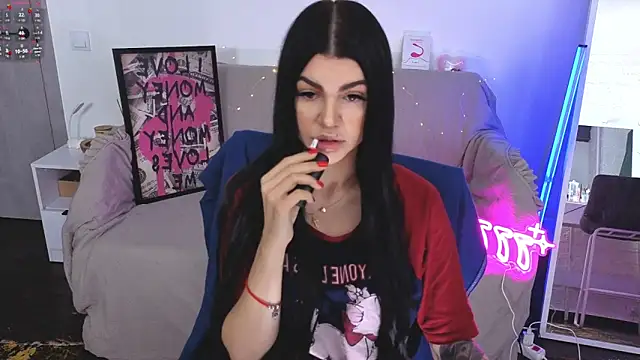 Tiffany lab online show from November 2025 08:37:02 AM