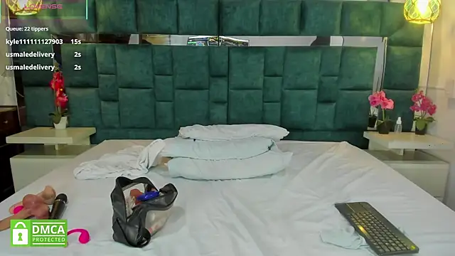 valtira nova online show from November 2025 01:00:01 AM