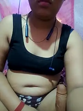 Super-Couple online show from November 2025 10:10:01 PM