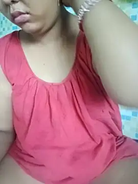 Snapshot of Super-Couple chatting on June 2026 04:13:02 AM Super-Couple online show from June 2026 04:13:02 AM