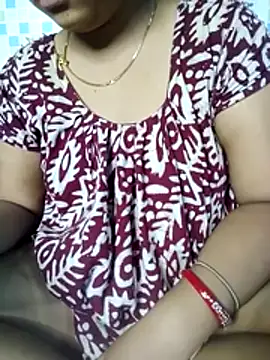 Snapshot of Super-Couple chatting on July 2026 02:13:02 AM Super-Couple online show from July 2026 02:13:02 AM